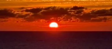 Evening on the Second Day of My Sanyo Journey: Sunset at Cape Hinomisaki Lighthouse and a Hot Spring Inn in Izumo